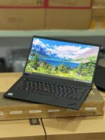 Thinkpad X1C laptop intel core i7-10610U 1.8ghz fast processor 14inch Touch ID backlit keyboard