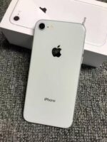 iPhone 8 - Image 6