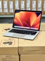 2020 MacBook Air YK7 intel core i5 1.1ghz fast processor 8g ram 512g SSD 2K 13.3inch Touch ID - Image 6