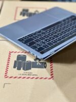 2017 MacBook Pro XW2 intel core i5 3.1ghz processor 8g ram 512g SSD 13.3inch Touch bar - Image 7