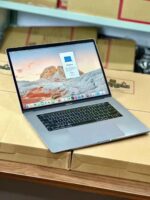2018 MacBook Pro MR972 intel core i7 2.6ghz fast processor 16g ram 512g SSD 15.4inch Touch Bar - Image 3