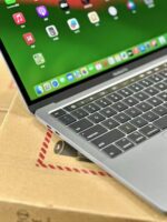 2020 MacBook Pro P42 intel core i5 2.0ghz fast processor 16gb ram 500gb SSD 13.3inch Touch Bar - Image 9